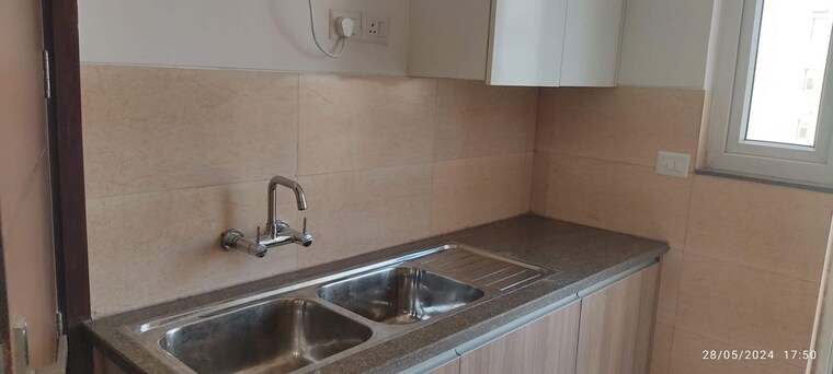 Kitchen, shapoorji-pallonji-joyville-gurgaon 3 Bedroom 1692 Sq.Ft. Apartment In Sector 102 Gurgaon 10637063