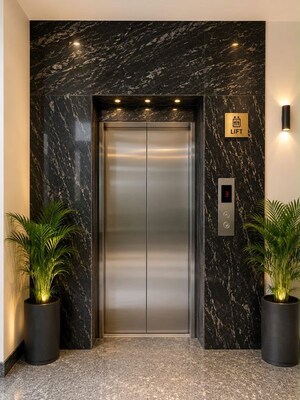 Building Lobby in 1 RK Builder Floor at Sector 51 – for Rent