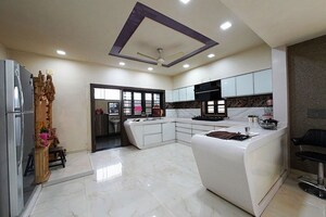 Room in 4 BHK Independent House at Adalaj – for Sale