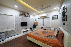 Bedroom in 4 BHK Independent House at Adalaj – for Sale