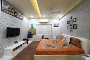 Bedroom in 4 BHK Independent House at Adalaj – for Sale