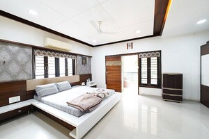 Bedroom in 4 BHK Independent House at Adalaj – for Sale