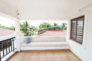 Bedroom in 4 BHK Independent House at Adalaj – for Sale