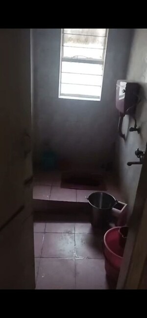Furnished Amenities in 2 BHK Apartment at Bhawani Peth – for Sale