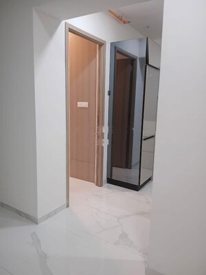 Building Lobby in 4 BHK Apartment at Piramal Mahalaxmi, Mahalaxmi – for Rent