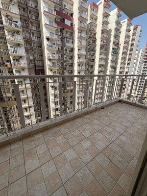 2 BHK Apartment – Exterior View View at Amrapali Silicon City, Sector 76 - for Sale