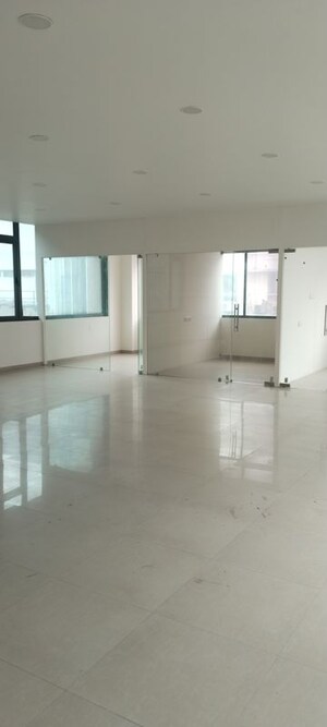 Room in  Office Space at Ashirwad Paras, Prahlad Nagar – for Rent