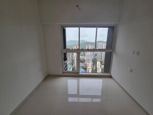 Room in 2 BHK Apartment at Dosti Eastern Bay, Wadala – for Rent
