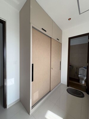 Building Lobby in 3 BHK Apartment at Kalpataru Magnus, Bandra East – for Rent