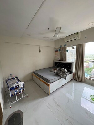 Team Area in 2 BHK Apartment at Gurukrupa Nigam, Ghatkopar East – for Rent