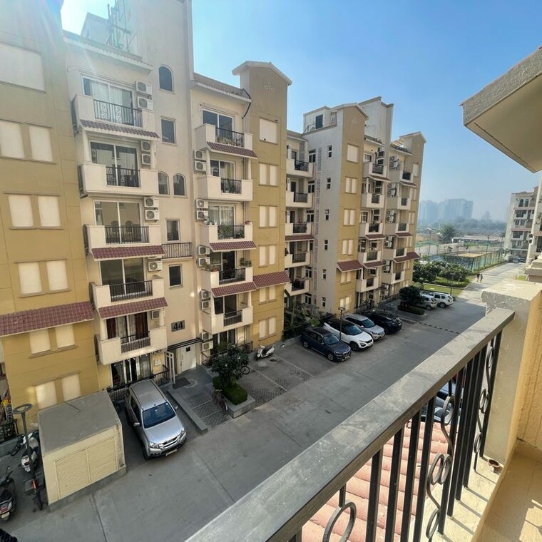 Exterior View, emaar-emerald-floors-premier 3 Bedroom 1660 Sq.Ft. Apartment In Sector 65 Gurgaon 10637195