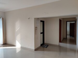 2 BHK Apartment For Rent in K Raheja Heights, Malad East