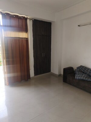 2 BHK Apartment For Rent in VVIP Addresses, Raj Nagar Extension