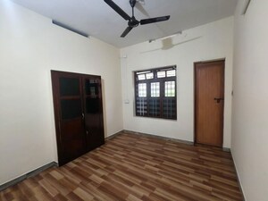 Room in  Office Space at Palarivattom – for Rent