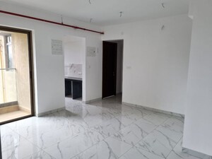 Room in 2 BHK Apartment at Raymond Ten X Habitat, Pokhran Road No Two – for Rent