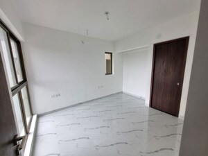 Room in 2 BHK Apartment at Raymond Ten X Habitat, Pokhran Road No Two – for Rent