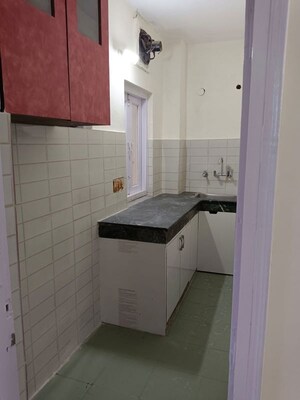 Bathroom in 1 BHK Builder Floor at Lajpat Nagar 4 – for Rent