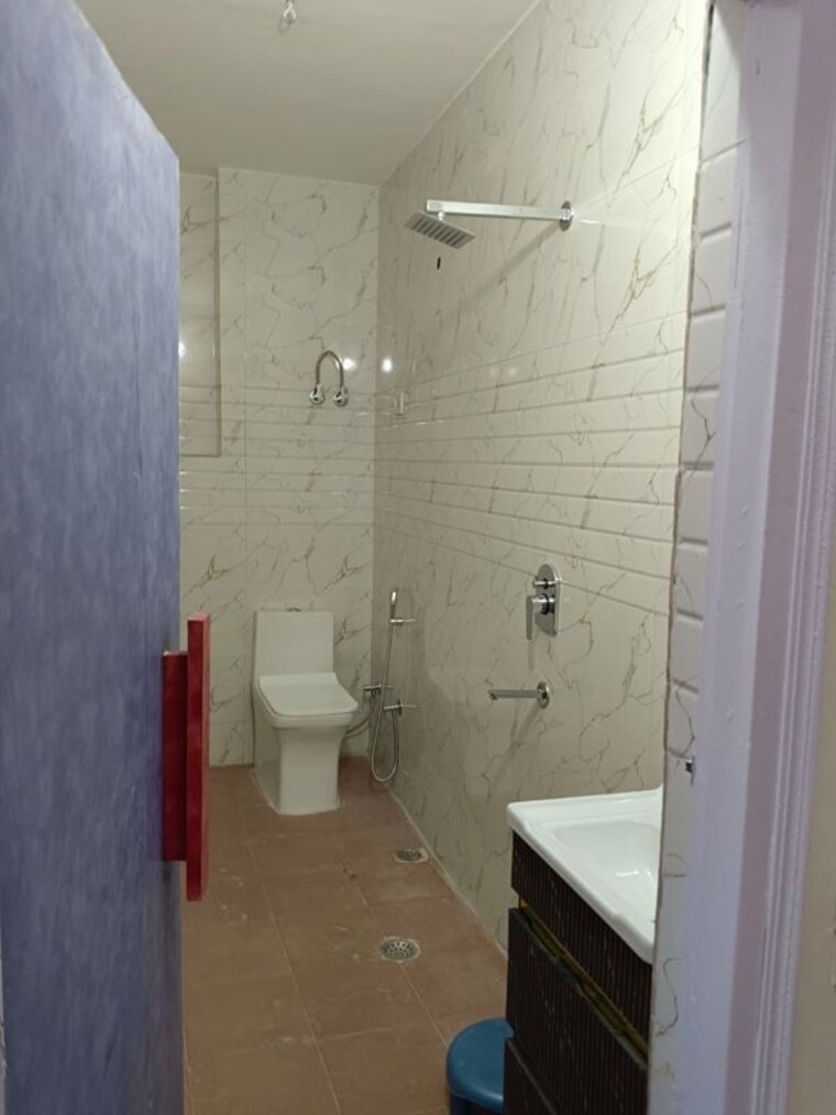 Bathroom, lajpat nagar 4 1 Bedroom 543 Sq.Ft. Builder Floor In Lajpat Nagar 4 Delhi 10637207