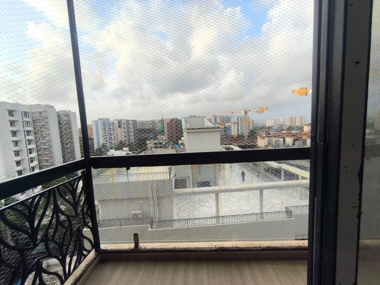 Balcony, sabari-hill-grange 2 Bedroom 850 Sq.Ft. Apartment In Chembur Mumbai 10637239