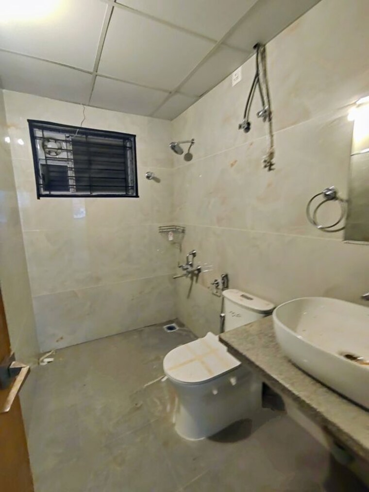 Bathroom, hsr layout 3 Bedroom 1900 Sq.Ft. Builder Floor In Hsr Layout Bangalore 10637243