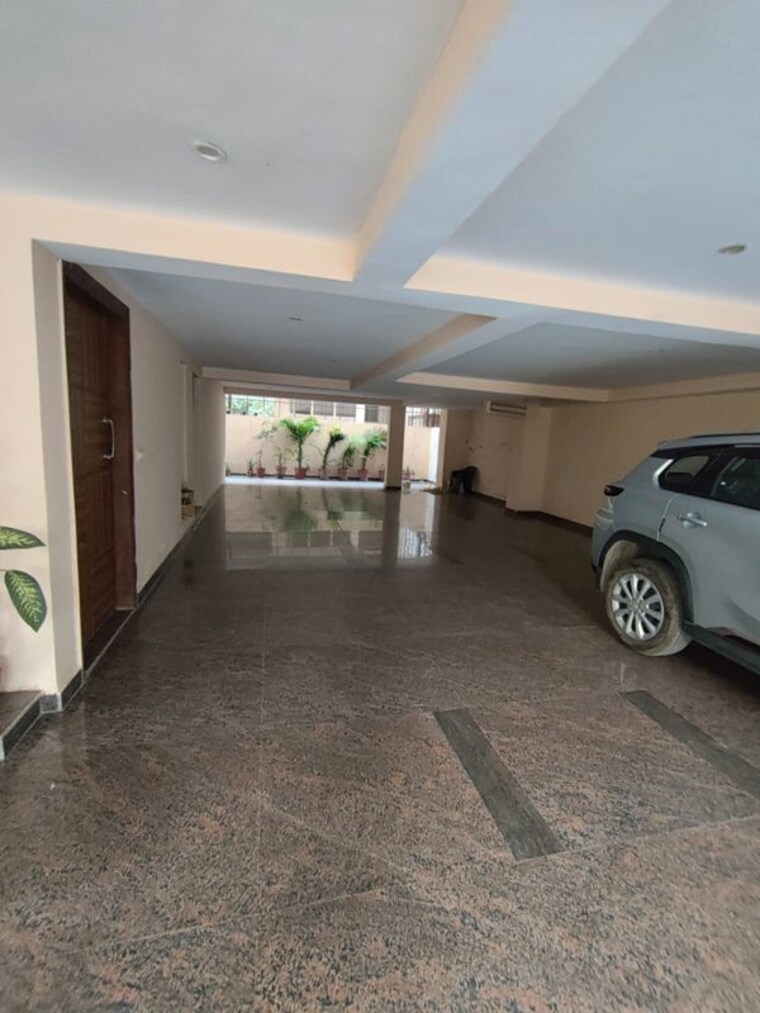  Parking, ansal-east-west-apartment 3 Bedroom 1861 Sq.Ft. Apartment In Sector 54 Gurgaon 10637253