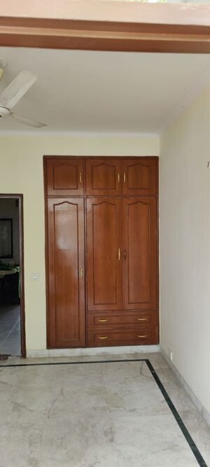 3 BHK Apartment For Rent in Ansal East West Apartment, Sector 54