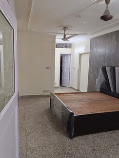 1 BHK Builder Floor For Rent in Lajpat Nagar 4