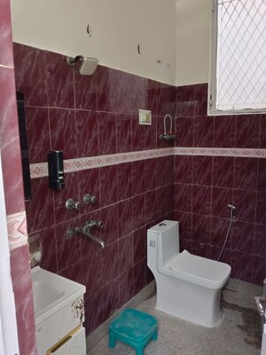 Bathroom in 1 BHK Builder Floor at Lajpat Nagar 4 – for Rent