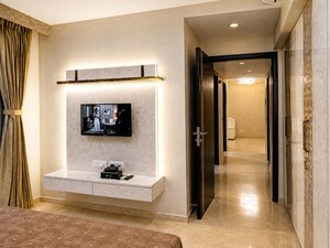 Master Bedroom in 2 BHK Apartment at Hiranandani Atlantis, Powai – for Rent