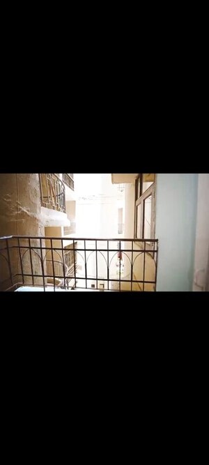 Room in 3 BHK Apartment at High End Paradise I, Murad Nagar – for Sale