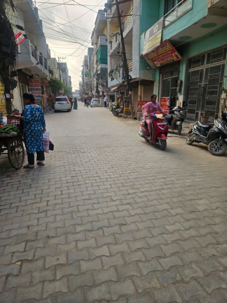 undefined, sanjay nagar  105 Sq.Yd. Plot In Sanjay Nagar Ghaziabad 10637260