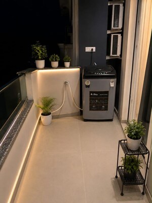 Balcony in 1 BHK Builder Floor at Dlf City Phase 3 – for Rent