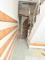 2.5 BHK + Servant Room 68 Sq.Yd. Independent House in New Friends Colony