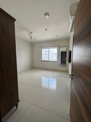 Room in 3 BHK Apartment at Jayabheri The Summit, Narsingi – for Rent