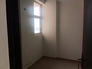 Room in 2.5 BHK Apartment at Sector 76 – for Sale