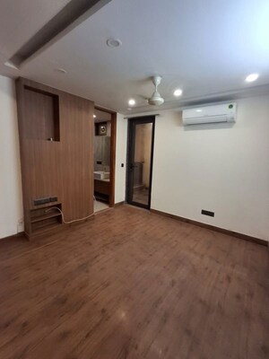 Room in 3 BHK Apartment at Vatika Gurgaon 21, Sector 83 – for Sale