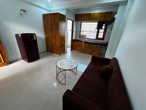 Kitchen in 1 BHK Builder Floor at Sector 42 – for Rent