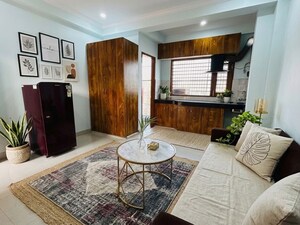 Bedroom in 1 BHK Builder Floor at Sector 42 – for Rent