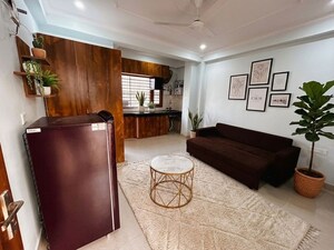 Living Room in 1 BHK Builder Floor at Sector 42 – for Rent