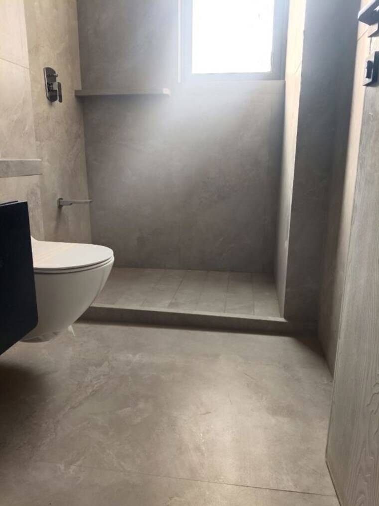 Bathroom, assetz-sky-vista-residency 4 Bedroom 2380 Sq.Ft. Penthouse In Sevasi Vadodara 10637356