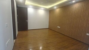 Room in 3 BHK Builder Floor at Ansal Sushant Lok I, Sector 43 – for Rent