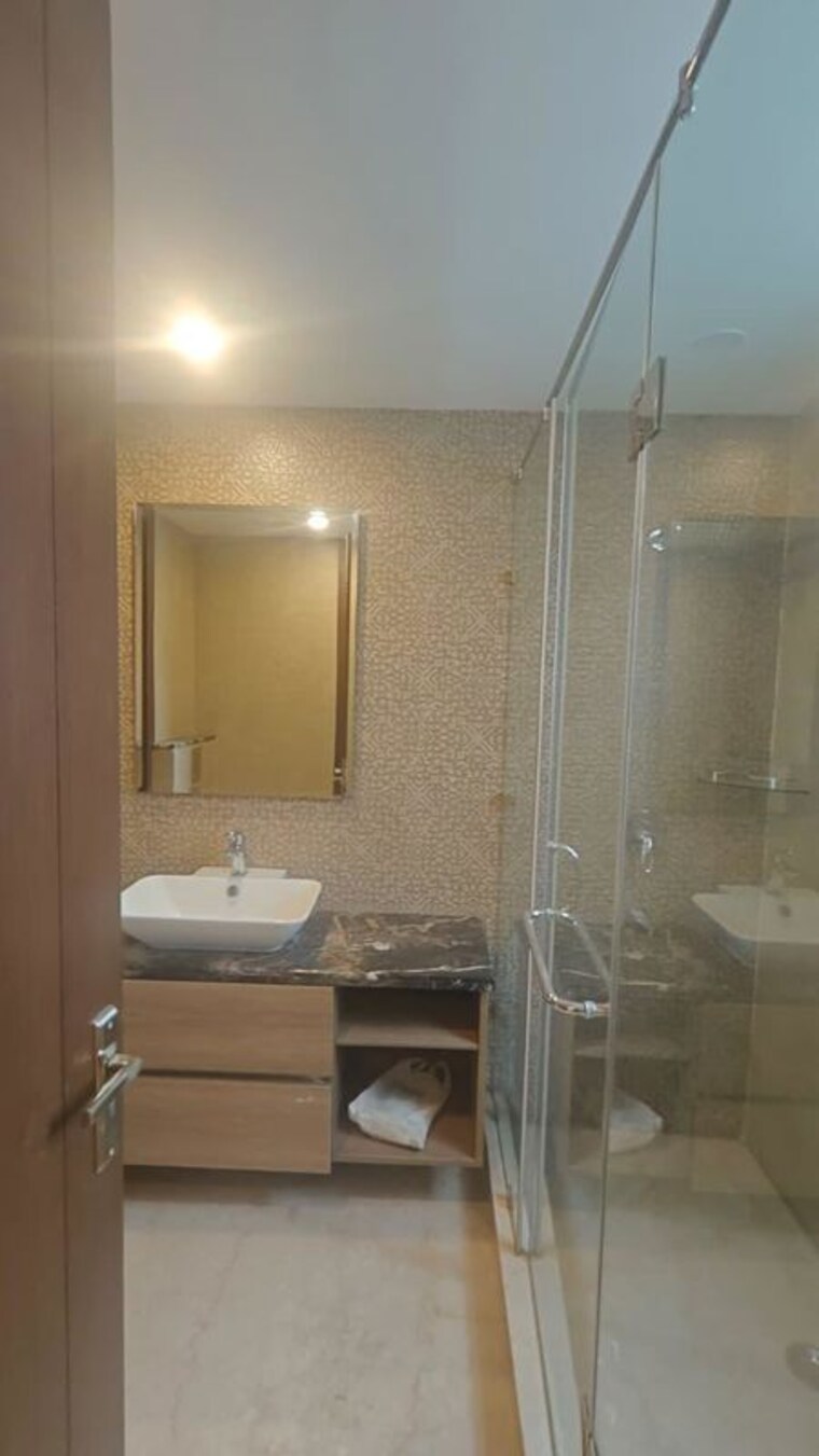 Bathroom, ansal-sushant-lok-i 3 Bedroom 300 Sq.Yd. Builder Floor In Sector 43 Gurgaon 10637378