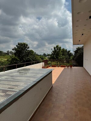 Balcony in 4 BHK Independent House at Vakil Garden City – for Sale