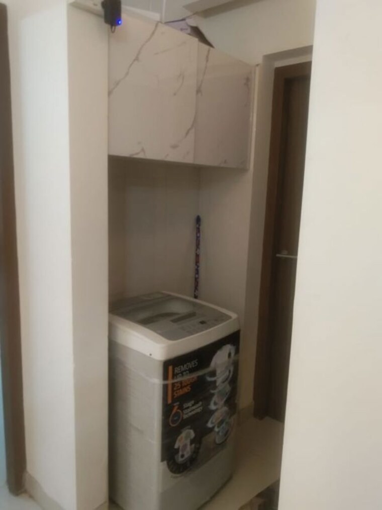 Bathroom, prabhadevi Pg For Boys & Girls In Prabhadevi 10637380