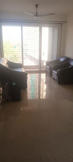 2 BHK Apartment For Rent in Titanium Pyramid Icon