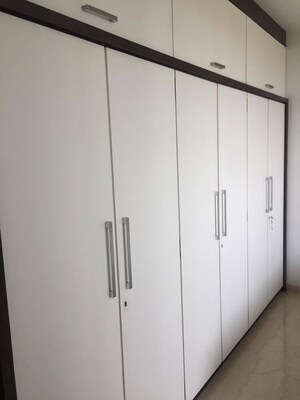Furnished Amenities in 3 BHK Apartment at Oberoi Exquisite Goregaon, Goregaon East – for Rent