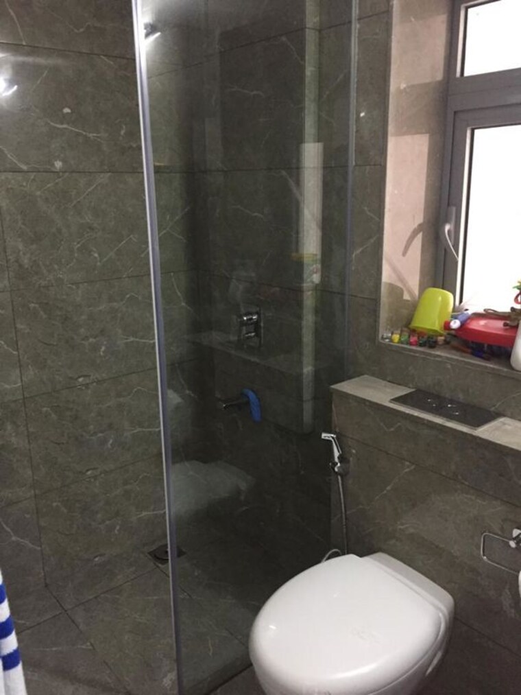 Bathroom, oberoi-exquisite-goregaon 3 Bedroom 1819 Sq.Ft. Apartment In Goregaon East Mumbai 10637275
