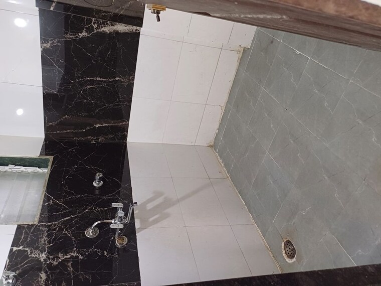 Bathroom, silver-icon 1 Bedroom 670 Sq.Ft. Apartment In Ghansoli Navi Mumbai 10637420