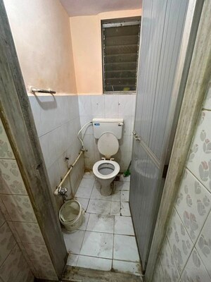 Bathroom in 1 BHK Apartment at Gaurav Tal Patriwala Industrial Area – for Rent