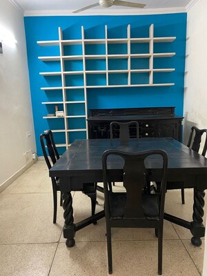 Team Area in 3 BHK Independent House at Safdarjung Enclave – for Rent